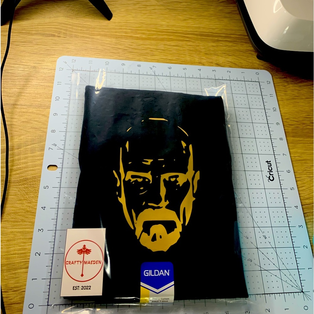 ♦️GOLD PRINTED DESIGN WALTER WHITE♦️ available for all sizes.